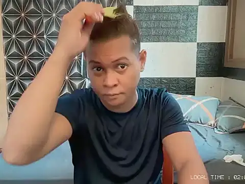 PhilFuckBOYY online show from 17, 5, 2026