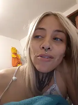sofigirlgold online show from 13, 5, 2026