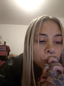 sofigirlgold online show from 14, 5, 2026