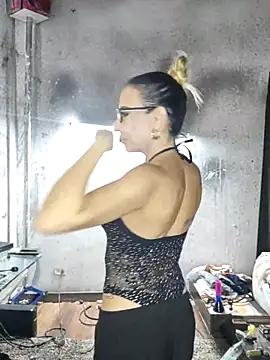 AmberRussellTerrier online show from 17, 5, 2026