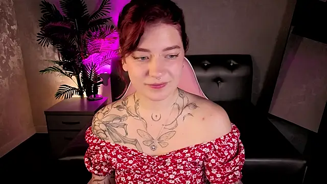 Snapshot of Nikki_Gringer chatting on 8, 6, 2026 Nikki Gringer online show from 8, 6, 2026