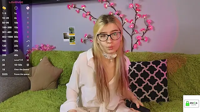 HellyCherry online show from 23, 5, 2026