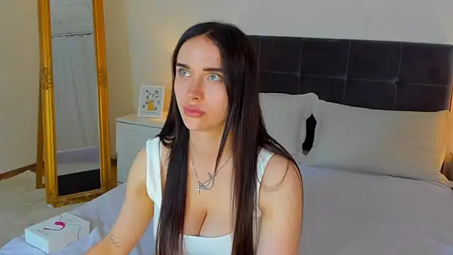 KellyWhites online show from 10, 6, 2026