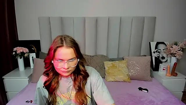 KattyWests online show from 25, 6, 2026