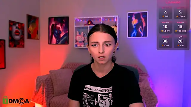 caroline honeyy online show from 13, 6, 2026