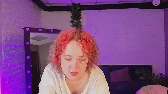 ScarlettSparkss online show from 17, 6, 2026