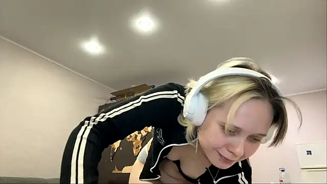 CuteLilit online show from 13, 6, 2026