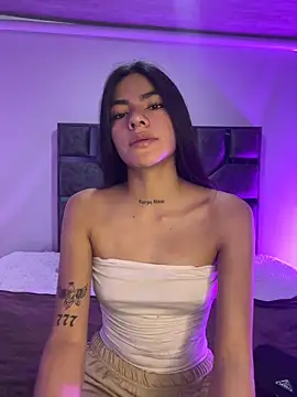 lis hot ec online show from 2, 6, 2026