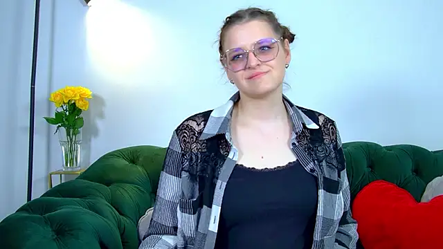 AlexaAvery online show from 6, 6, 2026