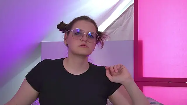 AlexaAvery online show from 3, 6, 2026