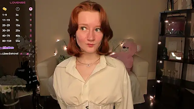 Snapshot of LallyLally_ chatting on 19, 5, 2026 LallyLally online show from 19, 5, 2026