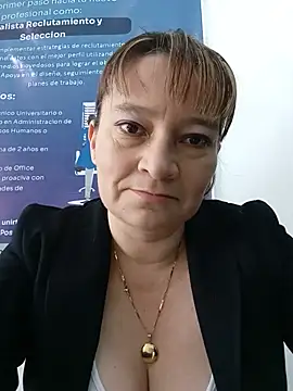 Snapshot of KAREN--03 chatting on 6, 6, 2026 KAREN--03 online show from 6, 6, 2026