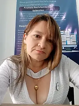 Snapshot of KAREN--03 chatting on 31, 5, 2026 KAREN--03 online show from 31, 5, 2026