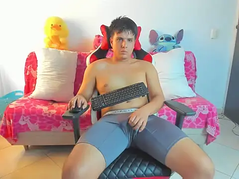 Snapshot of alexerdiego chatting on 19, 5, 2026 alexerdiego online show from 19, 5, 2026