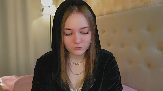 CassieSwon online show from 24, 6, 2026