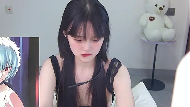 Evil-Bunny007 online show from 3, 6, 2026