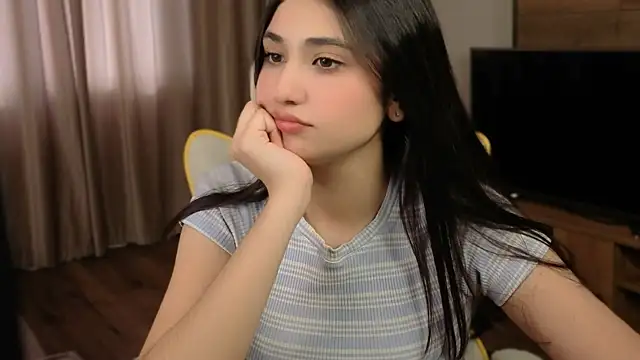 honeylanaa online show from 15, 5, 2026