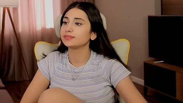 honeylanaa online show from 28, 5, 2026