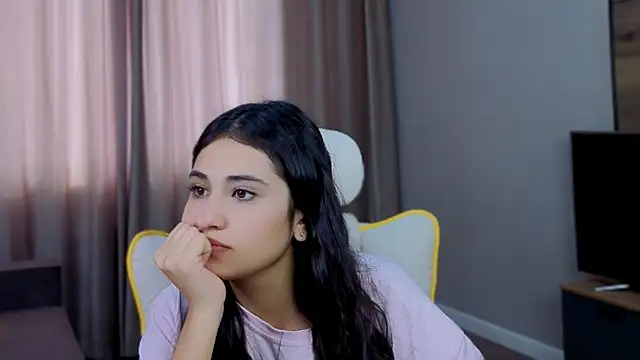 honeylanaa online show from 24, 5, 2026