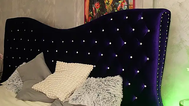 Snapshot of IvyLoren chatting on 20, 5, 2026 IvyLoren online show from 20, 5, 2026