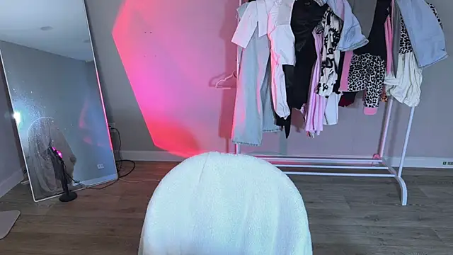 angelllisss online show from 30, 6, 2026