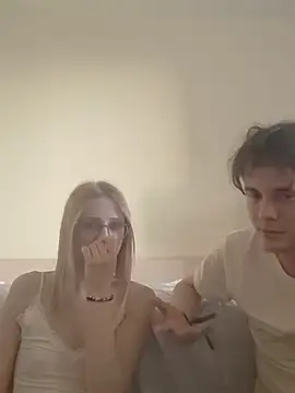 LauraundSteve  online show from 16, 5, 2026