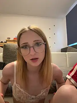 LauraundSteve  online show from 31, 5, 2026