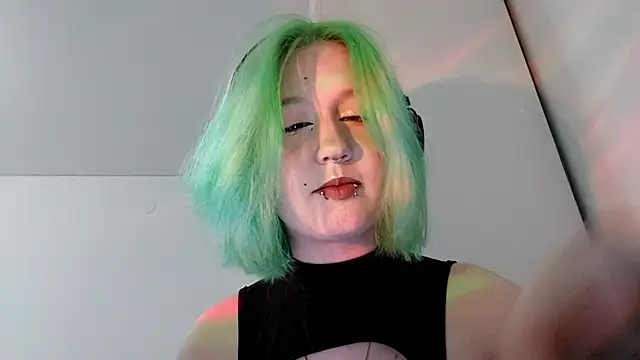 Snapshot of HunXena chatting on 17, 5, 2026 HunXena online show from 17, 5, 2026