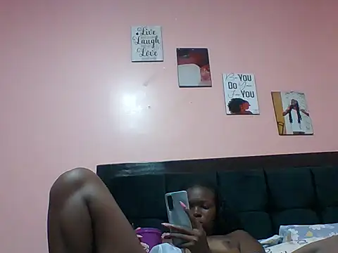 Snapshot of shantell_1 chatting on 14, 6, 2026 shantell 1 online show from 14, 6, 2026