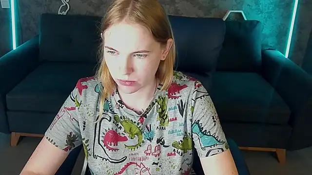 NikkyReyyy online show from 22, 5, 2026