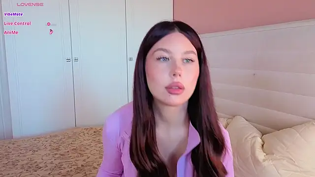AliceFlowe online show from 30, 6, 2026