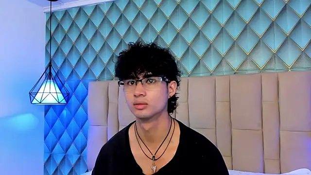 Sofia-Ethan online show from 31, 5, 2026
