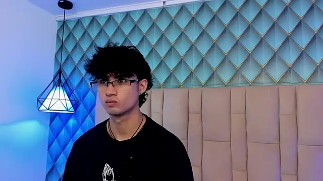 Sofia-Ethan online show from 13, 6, 2026