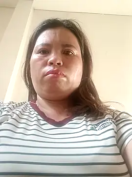 -Yeyi- online show from 31, 5, 2026