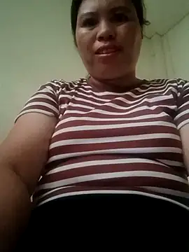 -Yeyi- online show from 2, 6, 2026