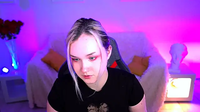 ViolettWoods online show from 2, 6, 2026