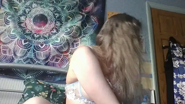 Izzylove47 online show from 5, 6, 2026