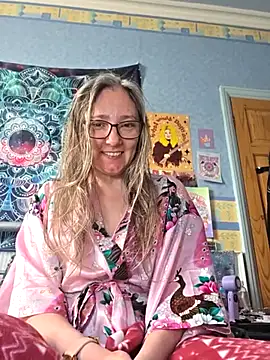 Izzylove47 online show from 16, 5, 2026