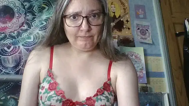 Izzylove47 online show from 23, 5, 2026