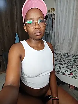 Snapshot of Miss-Temptasion chatting on 10, 6, 2026 Miss-Temptasion online show from 10, 6, 2026