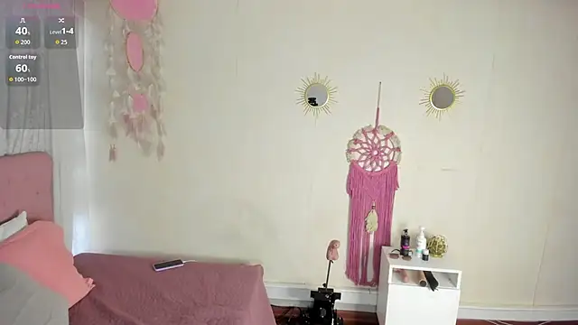 Snapshot of NaughtyMorenna chatting on 18, 5, 2026 NaughtyMorenna online show from 18, 5, 2026