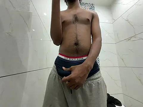male18in online show from 21, 6, 2026