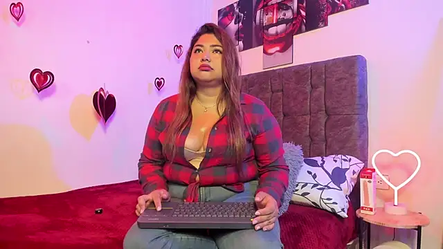 CurvyLolaX online show from 16, 5, 2026