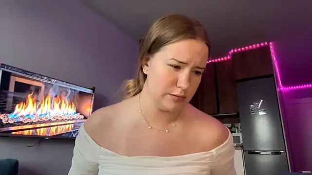 Lisi Kiss  online show from 4, 6, 2026