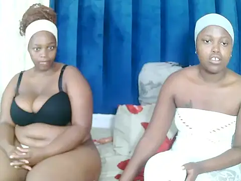 NaturalCurves7 online show from 25, 5, 2026