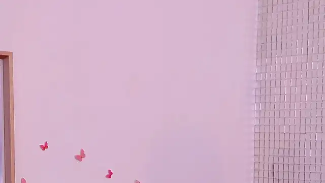 Daisy Blush online show from 23, 6, 2026