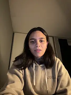 delilahraebaby online show from 3, 6, 2026