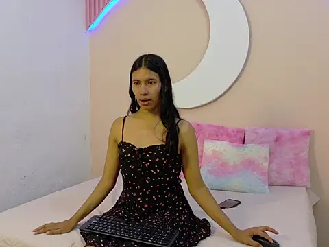 SamanthaLaurent online show from 6, 7, 2026