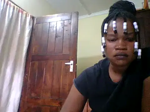 Beauty0001 online show from 19, 7, 2026