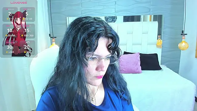 Lia  Kalifa online show from 7, 7, 2026